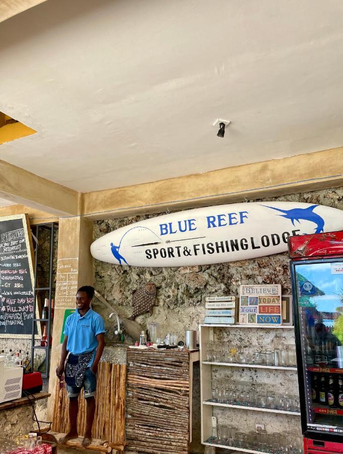 Blue Reef Sport & Fishing Lodge And Bungalows จัมเบียนี ภายนอก รูปภาพ